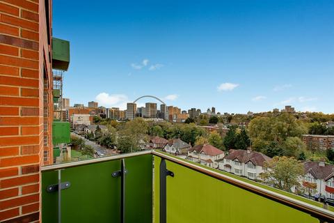 2 bedroom apartment for sale, Matthews Close, Wembley