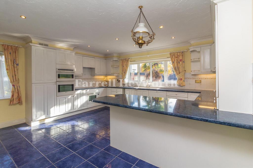 Kitchen image 2