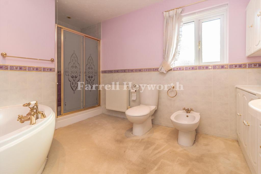 Master En Suite imag