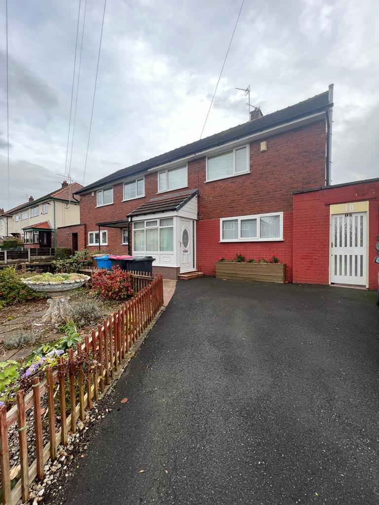3 bed semi-detached house for sale Kirkstone Aven