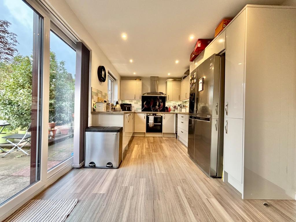 Kitchen / Diner
