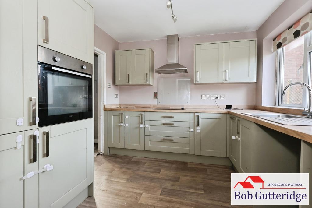 Fitted kitchen