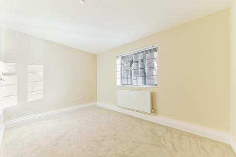 2 bedroom apartment to rent, The Vauxhall Estate, Vauxhall London SW8