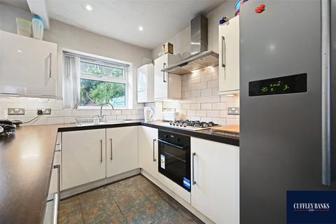 4 bedroom terraced house for sale, Jubilee Road, Perivale, Middlesex, UB6