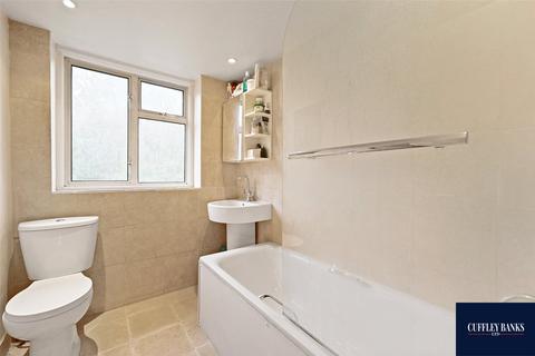 4 bedroom terraced house for sale, Jubilee Road, Perivale, Middlesex, UB6