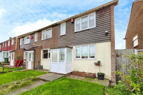 76 Eltham Hill, London, SE9 5EF
