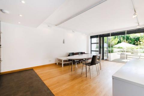 2 bedroom flat to rent, Sinclair Road, Brook Green, London, W14