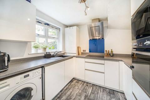 undefined, Henry Doulton Drive, London SW17