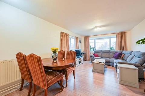 11 Stuart Crescent, London, N22 5NJ
