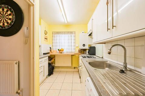 11 Stuart Crescent, London, N22 5NJ