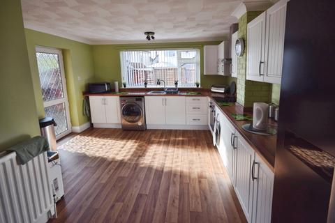 4 bedroom detached house for sale, Park Avenue, Skegness PE25