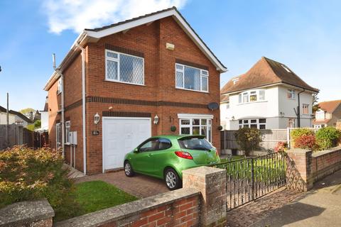 4 bedroom detached house for sale, Park Avenue, Skegness PE25