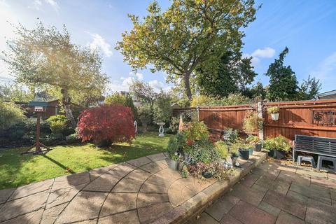 undefined, Maiden Erlegh Avenue, Bexley