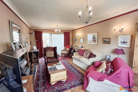 3 bedroom detached house for sale, Grafton Avenue, Netherton, Peterborough, Cambridgeshire, PE3 9PD