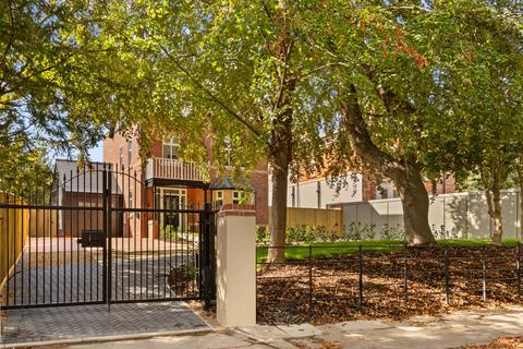 undefined, SHOW HOME, The Elms, Abbey Road, Grimsby DN32