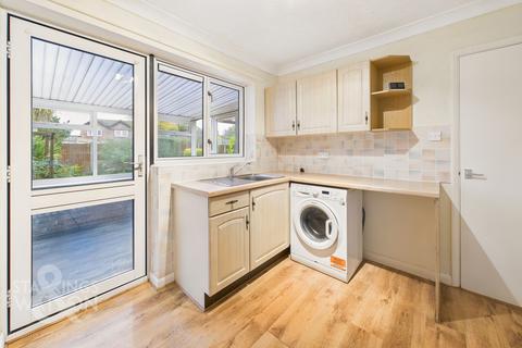 2 bedroom detached bungalow for sale, Egremont Road, Diss