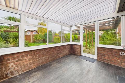 2 bedroom detached bungalow for sale, Egremont Road, Diss