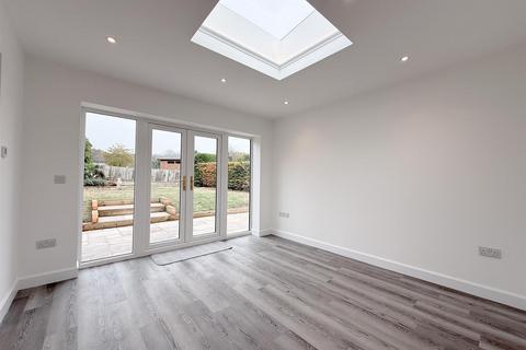 undefined, Alderton, Nr Tewkesbury GL20 8NL