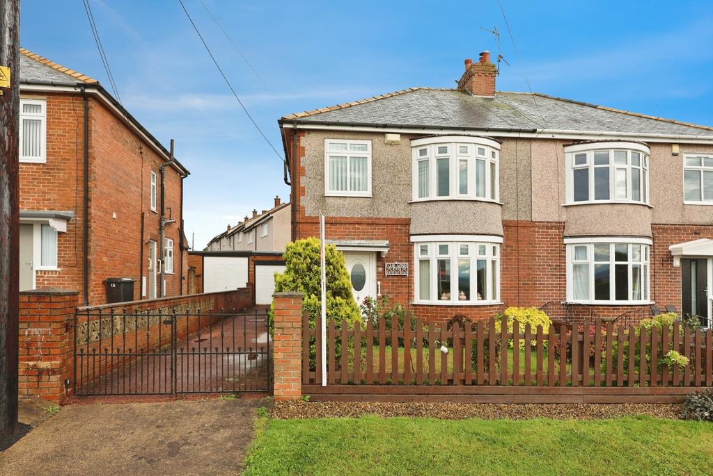Pbox-front of house-333232.JPG
