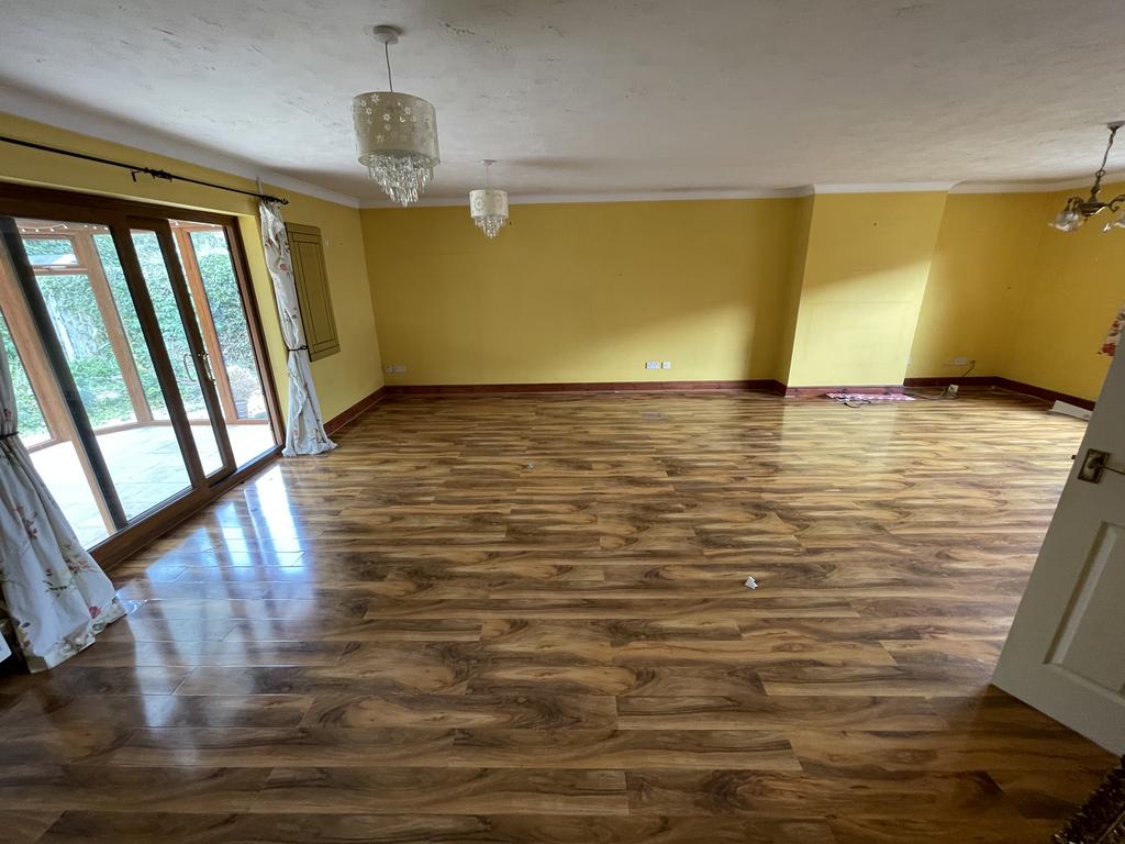 17 T202510310941.jpg