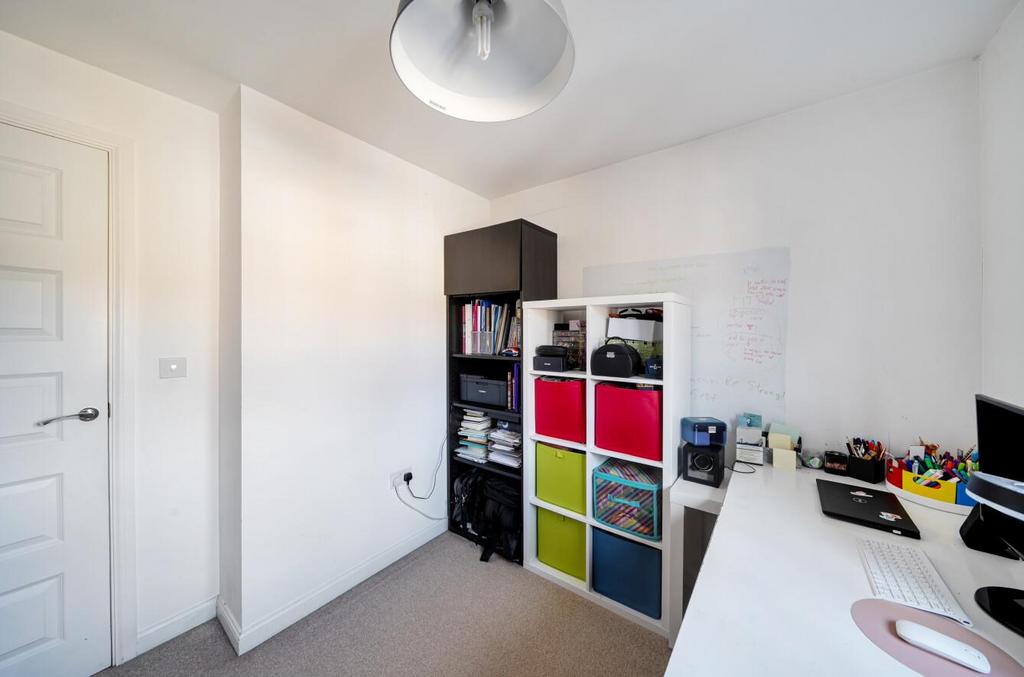 1361618-21-68ff6e64bd414.jpg