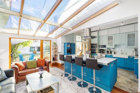5 bedroom semi-detached house for sale, Isleworth TW7