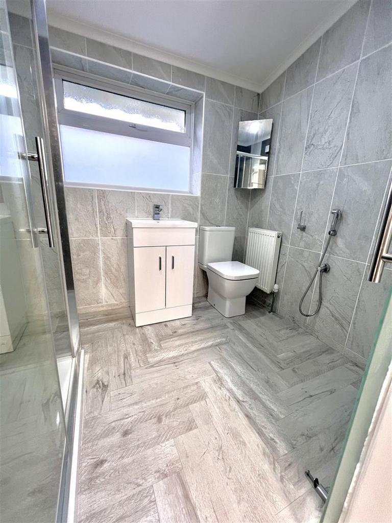Family Shower Room