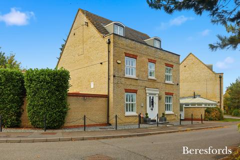 5 bedroom detached house for sale, Hyde Close, Chafford Hundred, RM16