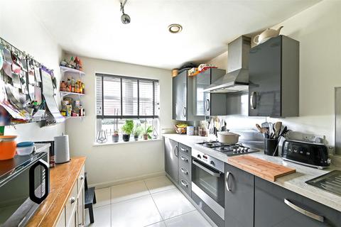 3 bedroom end of terrace house for sale, Cotton Close, Mitcham CR4