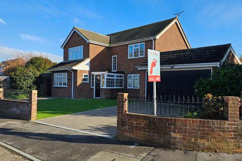 4 bedroom detached house for sale, James Hall Gardens, Deal CT14