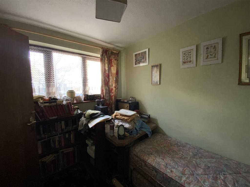 Bedroom 2 (ground floor)