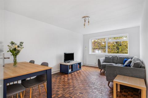 undefined, Carshalton Grove, Sutton