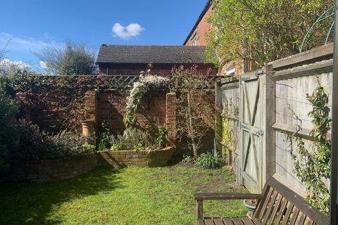 3 bedroom terraced house to rent, Gardiner Street,  Headington,  OX3