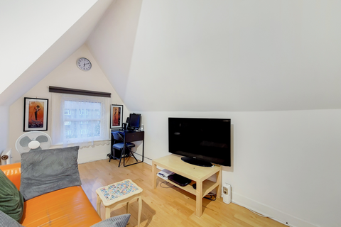 1 bedroom apartment to rent, Baldry Gardens, London, SW16