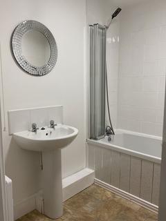 2 bedroom flat for sale, North West Side, Gateshead NE8