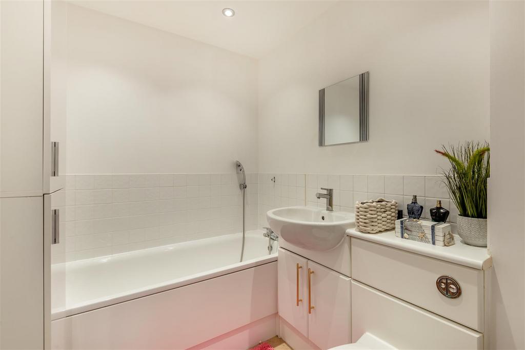 8668615-interior07.jpg