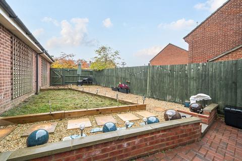 3 bedroom terraced house for sale, Howard View, Basingstoke RG22 6LF
