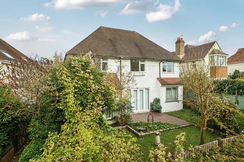 Crondall Lane, Farnham, GU9