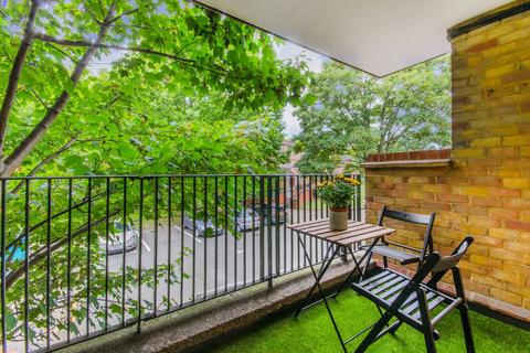 2 bedroom flat for sale, Staveley Close, Peckham, London, SE15