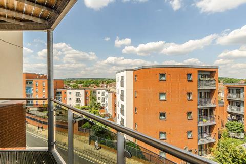 2 bedroom flat to rent, 72 High Street, Wealdstone, HA3