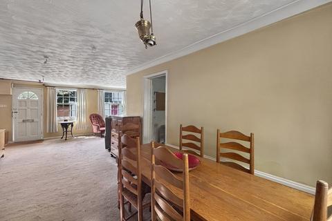 3 bedroom end of terrace house for sale, West Street, Wivenhoe, Colchester, CO7