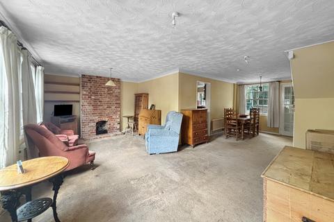 3 bedroom end of terrace house for sale, West Street, Wivenhoe, Colchester, CO7