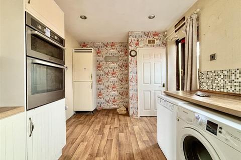 undefined, Hillcrest Road, Bradford BD13