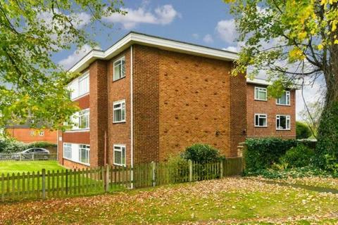 2 bedroom apartment to rent, Cheam Road, Epsom KT17