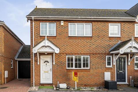 3 bedroom semi-detached house to rent, Windsor,  Berkshire,  SL4