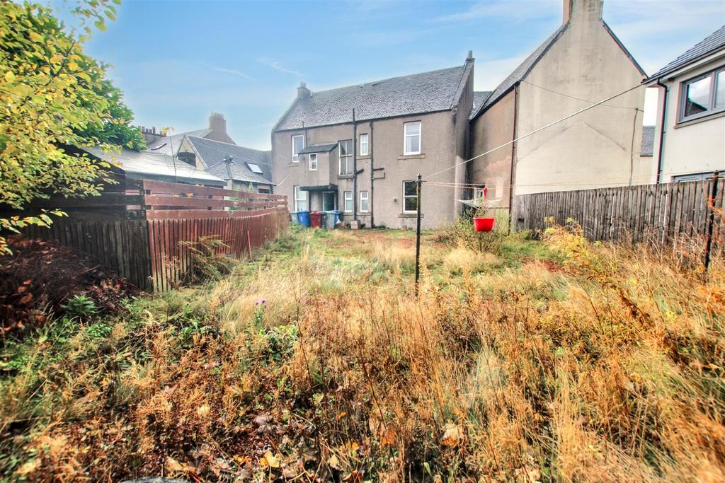 10- Rear Garden.jpg