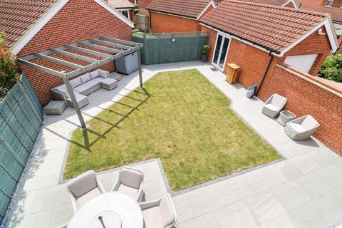 3 bedroom detached house for sale, Orchard Way, Boreham, Chelmsford