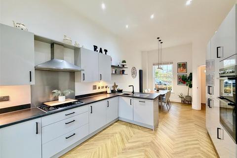 5 bedroom townhouse for sale, Gemini Road, Plymouth PL9