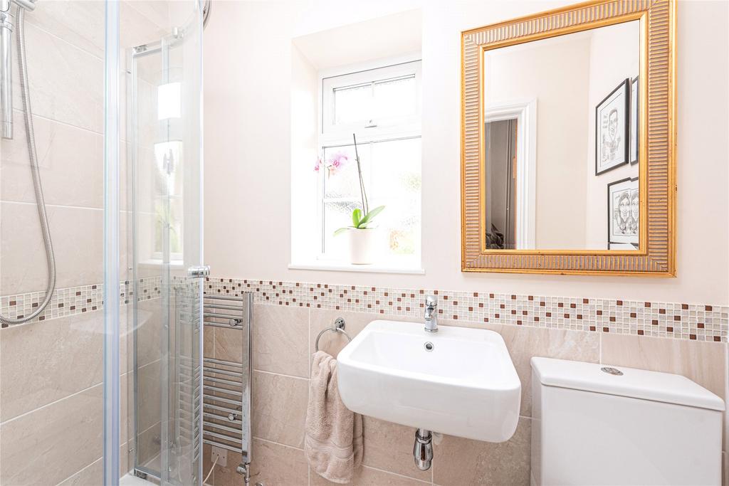 Grd Flr Shower Rm