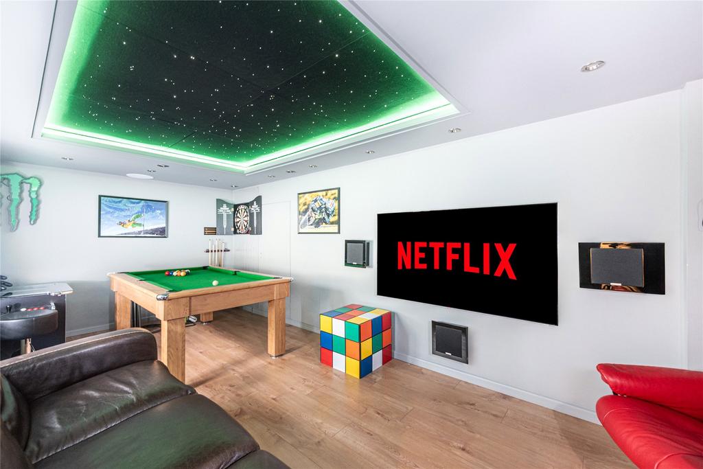 Games/Play Room